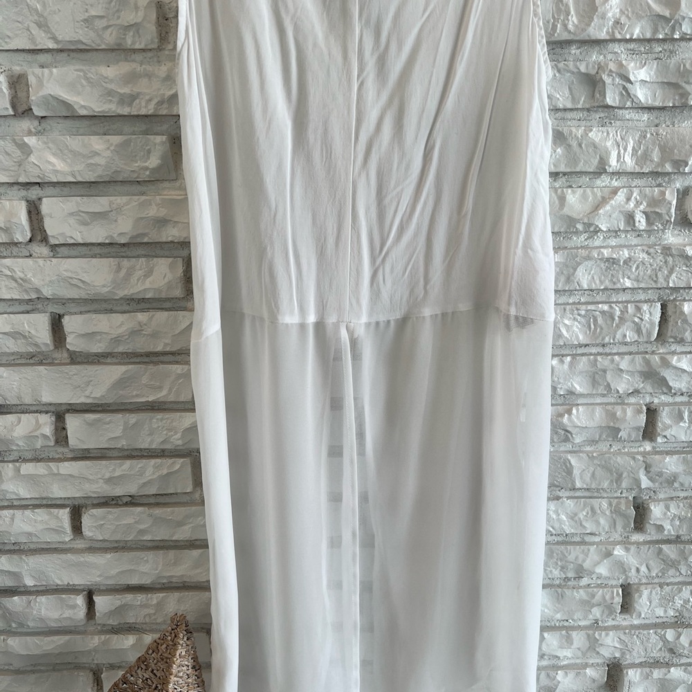 BCBGeneration Long White Blouse Top sleeveless